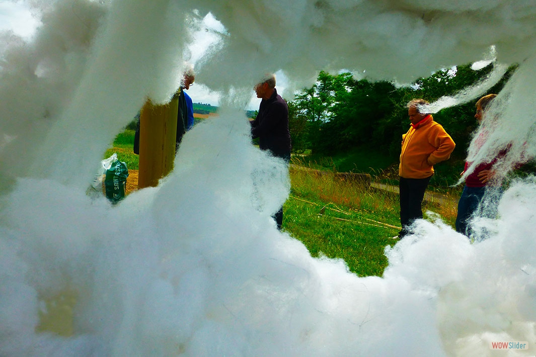 19-A travers le nuage