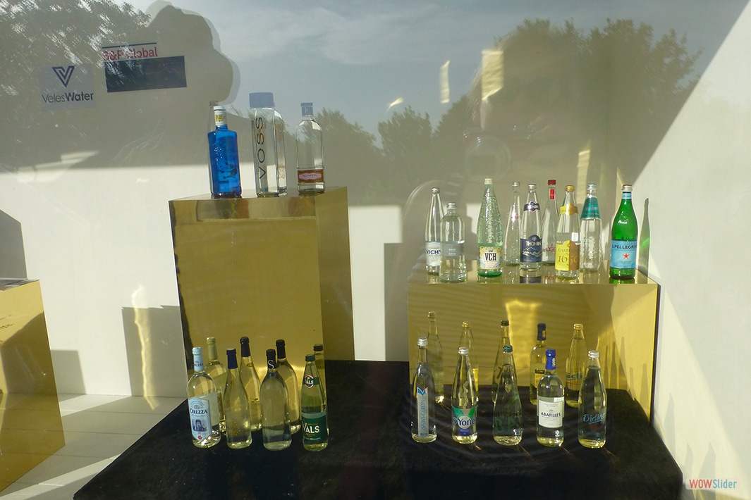 15-Eau en stock