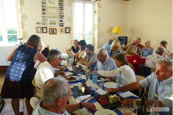 40-Au resto du village